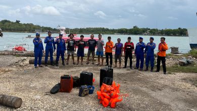 Tongkang Bermuatan CPO Bocor dan Hampir Tenggelam di Perairan Giliyang, Lima Kru Berhasil Dievakuasi