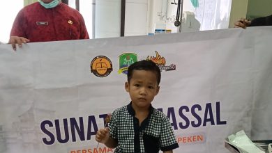 HIMPASS Mengabdi, Khitan Massal Gratis di Pagarungan Besar Bantu Puluhan Anak Wujudkan Senyum Keluarga