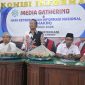 Ketua KI Sumenep, Moh.Rifa'i saat menyampaikan sambutannya di hadapan para Ketua Asosiasi media
