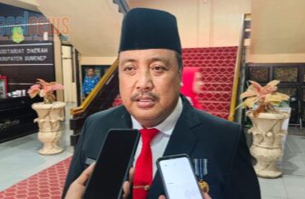 Kepala DPMD Sumenep, Drs. Achmad Dzulkarnain 