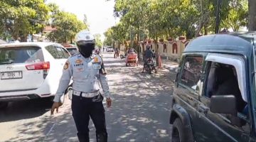 Penertiban parkir liar di depan Kantor Bupati Sumenep 