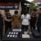 Dua terduga pemilik sabu saat di Polres Sumenep 