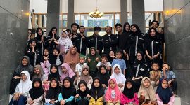 Para HIMA PPKn UNY saat bersama para Siswa TPA 