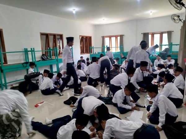 MATAMUDA IBS PKMKK: Membangun Peradaban melalui Ta'aruf, Karakter, dan Keselamatan Santri