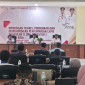 Kepala DPMPTSP Sumenep, Heru Susanto (tengah) didampingi Sekretaris. Kukuh Agus Susyanto (kiri) dan Kabid Permodalan, H. Herman Hariyanto (kanan)