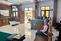 Yuliana Margaretha, Ketua SLJ Nganjuk saat mendengarkan pembacaan vonis majelis hakim PN Nganjuk
