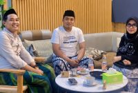 M. Nafis (kiri) bersama Kerua LKK PCNU Sumenep, Hodaifah (kanan)