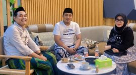 M. Nafis (kiri) bersama Kerua LKK PCNU Sumenep, Hodaifah (kanan)