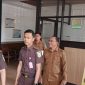 Sekda Nganjuk saat keluar dari Kantor Kejari Nganjuk
