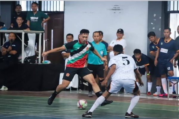 Keseruan Turnamen Futsal Dispora Cup I
