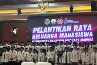 Suasana pelantikan Raya Ormawa Uniba Madura 
