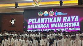 Suasana pelantikan Raya Ormawa Uniba Madura 