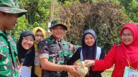 Kegiatan MPLS Binar Junior High School di Markas Yonif TP 931/Ksatria Jokotole 