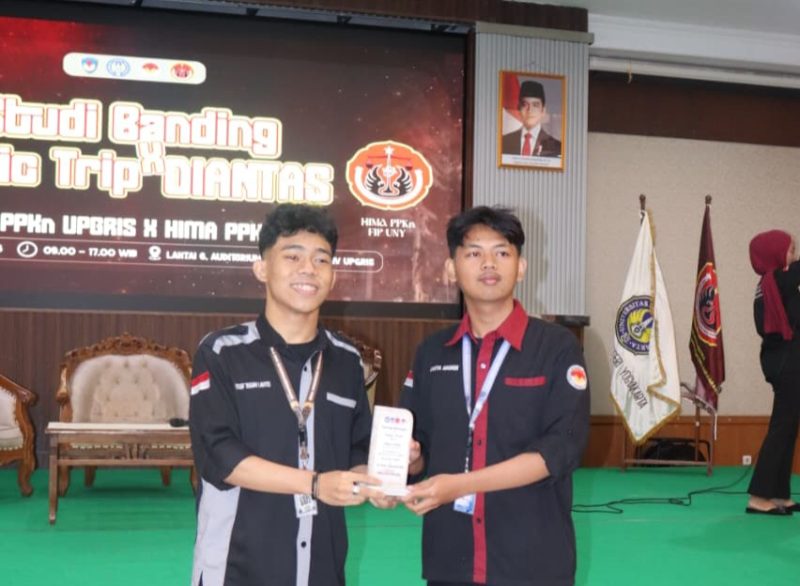 Ketua HIMA PPKn UNY dan Ketua HIMA PPKn UPGRIS