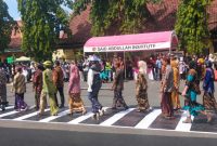 Penampilan batik Sumenep dalam acara Fashion Show 