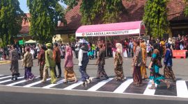 Penampilan batik Sumenep dalam acara Fashion Show 