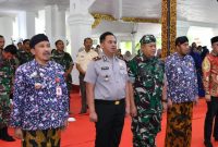 Paling kiri, Moh. Ramli Kepala DKUPP Sumenep 