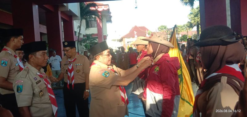 Wabup Sumenep KH Imam Hasyim saat melepas peserta Jambore Nasional 2026 