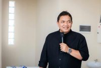 Prof. Dr. Achsanul Qosasi, Guru Besar Fakultas Elkonomi dan Bisnis Unair