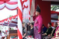 Bupati Sumenep Achmad Fauzi Wongsojudo saat jadi Inspektur Upacara pada HUT Ke-81 RI
