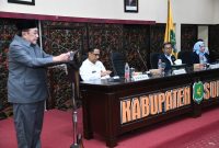 Wabup Sumenep KH Imam Hasyim saat menyampaikan sambutan di hadapan Rektor UWG Malang dan jajarannya
