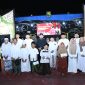 Bupati Sumenep bersama para anak yatim di malam tasyakuran HUT ke-81 RI