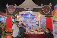 Camat Arjasa, Subiyakto saat di wawancara awak media
