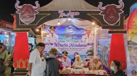 Camat Arjasa, Subiyakto saat di wawancara awak media