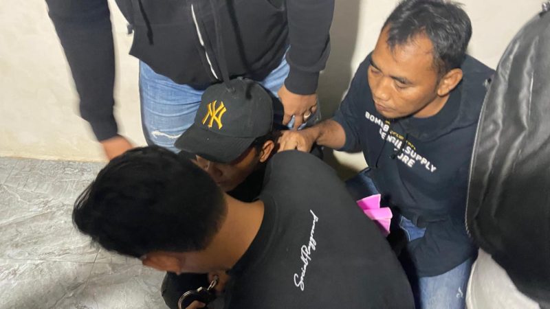 Pelaku pencabulan anak di bawah umur saat ditangkap Polisi