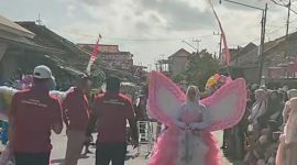 Penampilan memukau para peserta karnaval di Kecamatan Gayam