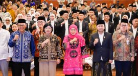 Gubernur Jawa Timur Khofifah Indar Parawansa saat menghadiri acara pelantikan MES 2026-2031