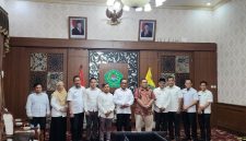Ketua Kamura, Zubairi bersama Bupati Pamekasan dan jajarannya
