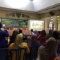 Suasana kebersamaan warga Desa Tinggimae dengan Tim Cara’de PPK Ormawa Universitas Hasanuddin (UH) Makassar