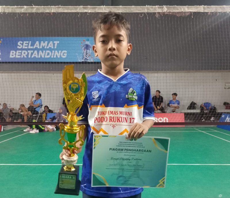 Kenjie, peraih Juara 3 Bulu Tangkis antar pelajar