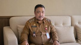 Drs. Achmad Dzulkarnain,  Kepala DPMD Sumenep 
