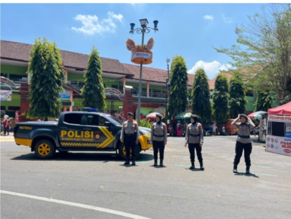 Patroli Polwan Polres Trenggalek 