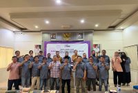 Pengurus dan Anggota SMSI Sumenep bersama Kadis PMD, Sekretaris Diskominfo serta sejumlah Ketua organisasi Media 
