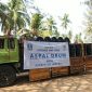 Truk bermuatan Aspal Bantuan Khofifah 