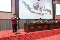 Wabup Sumenep KH Imam Hasyim saat rapat paripurna di DPRD Sumenep 