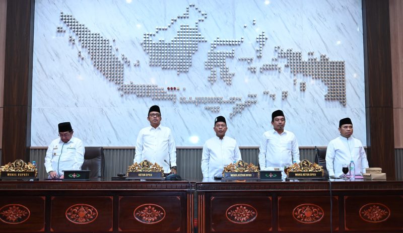 Dua dari kiri, Ketua DPRD Sumenep 