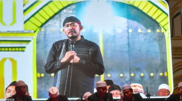 Bupati Fauzi saat sambutan pada acara Haul Raja-Raja Madura dalam momentum Hari Jadi Sumenep ke-757 