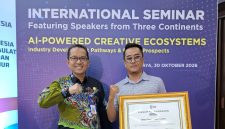 Kacabdindik Jatim Wilayah Sumenep, Dr. Rusliy (kiri) bersama Mifta Febriansyah 