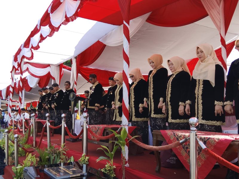 Bupati Fauzi bersama Forkopimda saat upacara Hari Jadi Sumenep ke-757 dan Hari Jadi Provinsi Jawa Timur ke-81